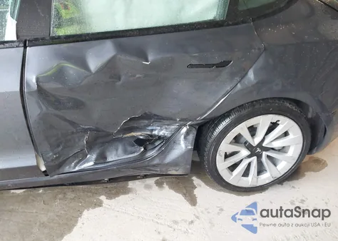 2022 Tesla Model 3 Long Range Dual Motor All-Wheel Drive z USA, uszkodzony, nr VIN 5YJ3E1EB3NF192506